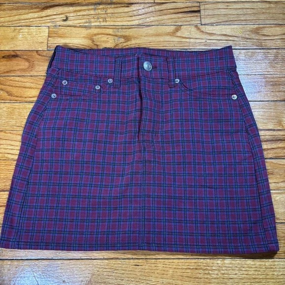 Dresses & Skirts - American Eagle size 2 red plaid high rise  mini skirt